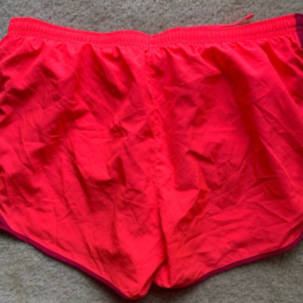 NEW without tag Nike shorts - Picture 3 of 3
